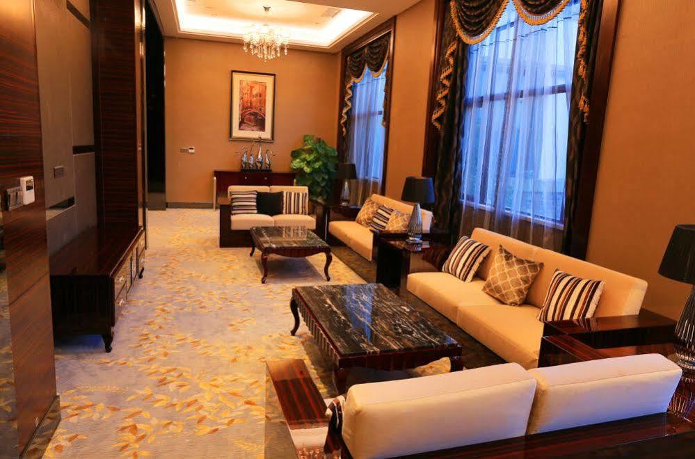 Country Garden Phoenix Hotel Kaiping Jiangmen Εξωτερικό φωτογραφία